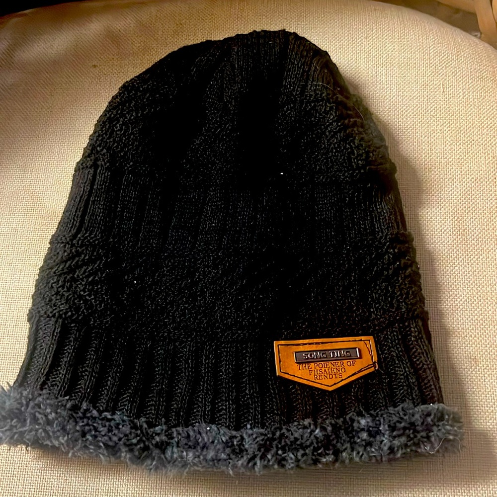 New Song Ting Beanie Sherpa Lining Unique